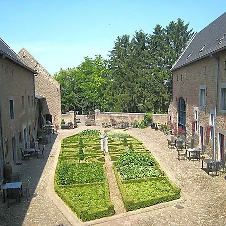 Hotel Near Town Center In Mesch Margraten